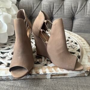 Schutz Wedge Heel Peep Toe Shoes Women’s 8.5 NEW